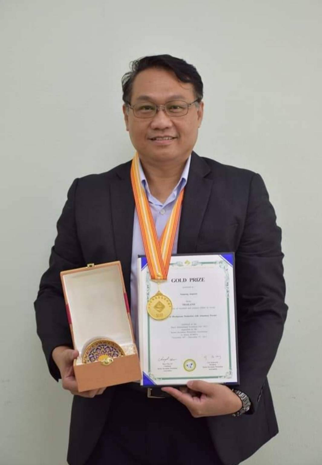 นายณฐพงศ์ จันทร์เพ็ชร์