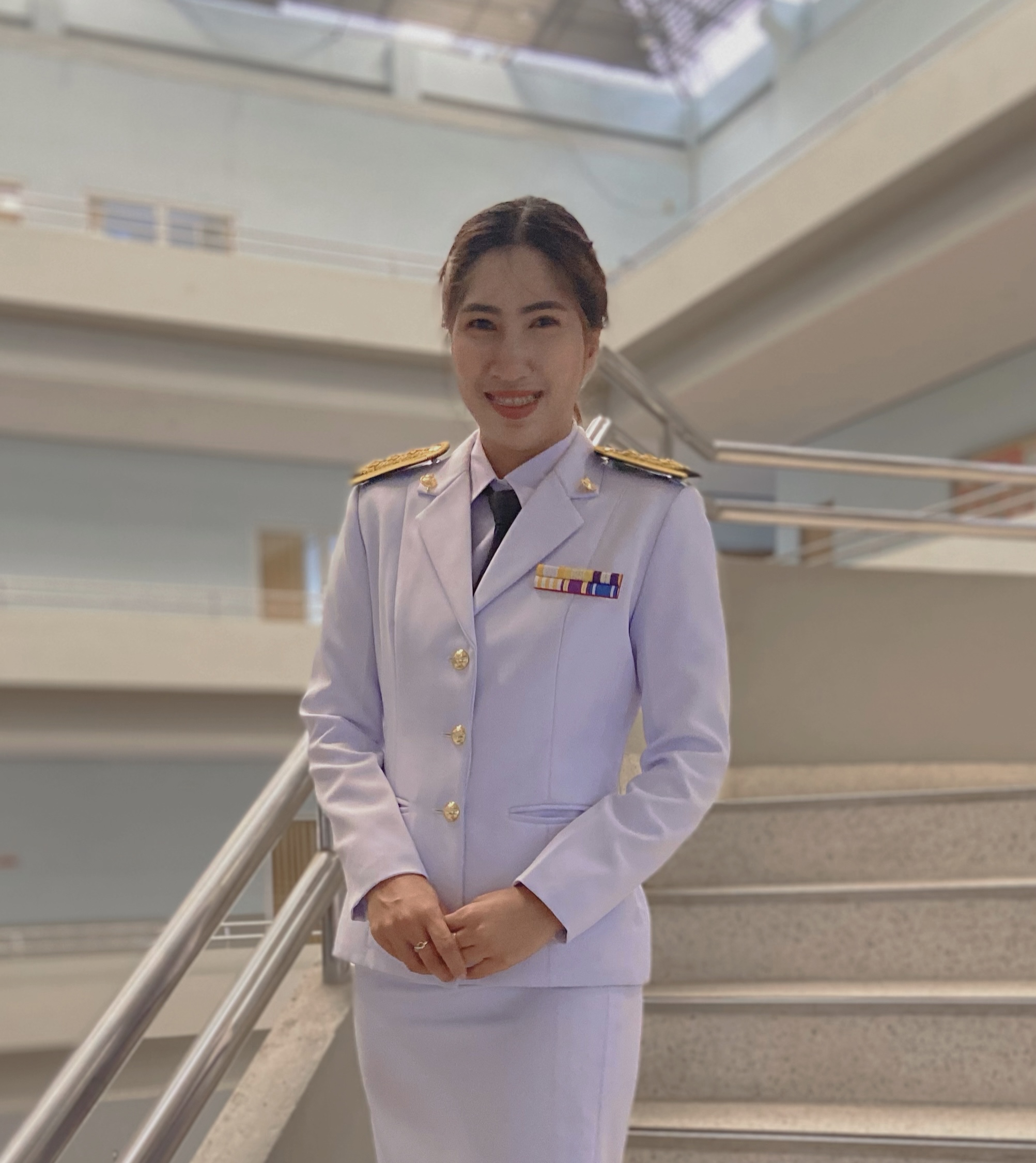 นางสาวพรทิพย์ ช่วยเพล