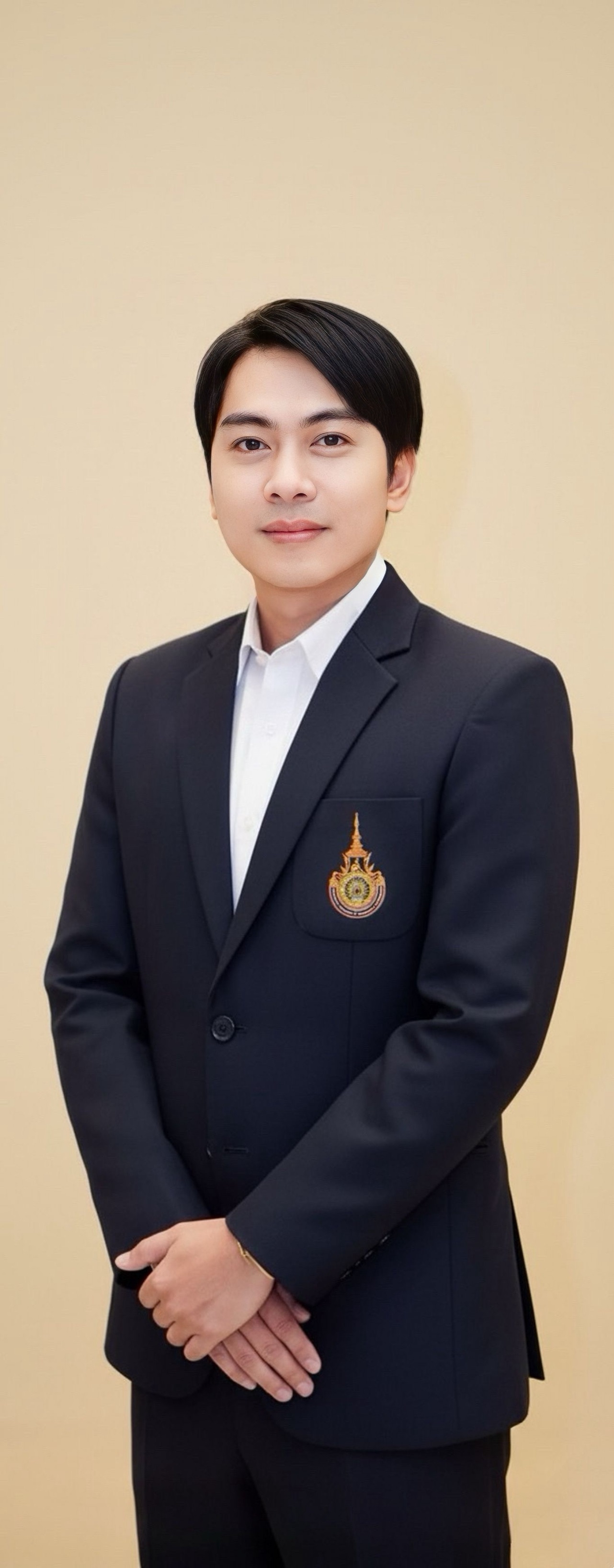 นายจักรพันธ์ สาตมุณี