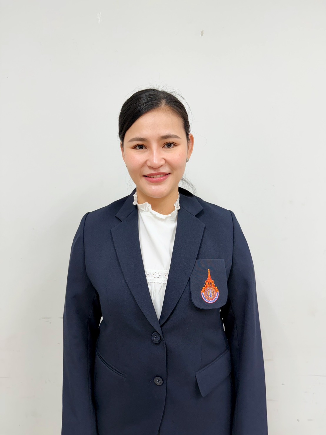 นางสาววรรษยา เผือกงาม
